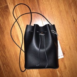 Small black bucket bag!